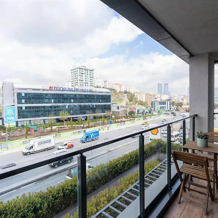 Near Airport Metro 1-bdr Wi-fipoolgym Apartament Stambuł